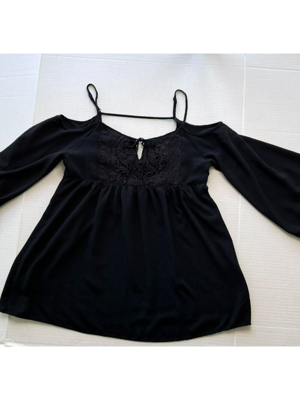Paper Crane Anthropologie Off Shoulder Top sz S Whimsigoth Fairy Grunge Lace Det